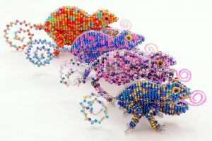 mini beaded chameleon